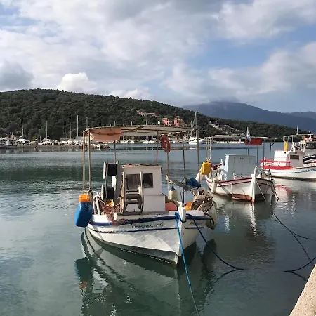 Сasa de vacaciones Joanna Seaside House Meganisi